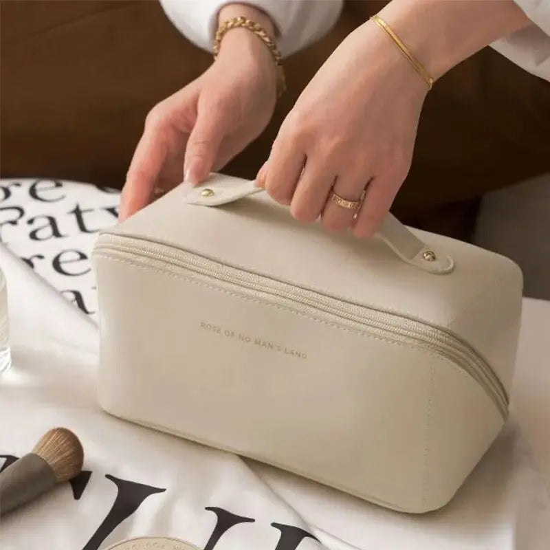 LumaNow Makeup Bag Portable Large Capacity Beauty and Skincare Storage Bag High Appearance Level Waterproof Clutch Bag